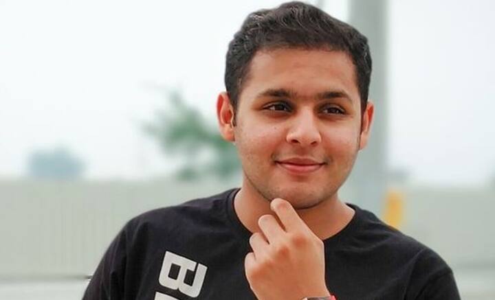 ২০১৯ সালে ‘বাল শক্তি পুরস্কার’ও পান দেব, যা কিনা দেশের অনূর্ধ্ব ১৮ বছরের নাগরিকদের জন্য সর্বোচ্চ নাগরিক সম্মান। চাঁদের উদ্দেশে রওনা দেওয়ার আগে প্রশিক্ষণের মধ্যে দিয়ে যেতে হবে দেবকে।