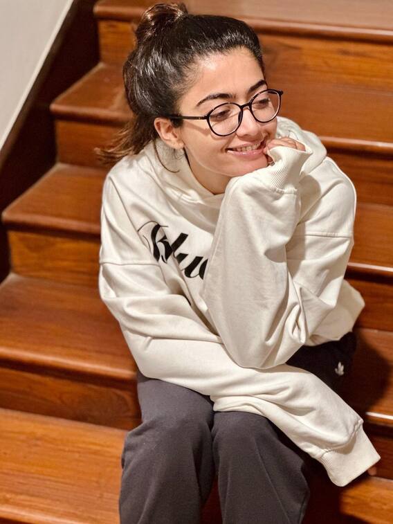 विंटर के लिए परफेक्ट हैं रश्मिका के ये लुक्स