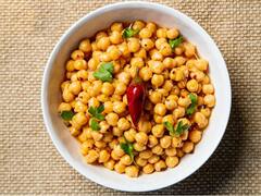 Weight Loss Tips: वजन कमी करण्यासाठी काबुली चणे ठरू शकतो उत्तम पर्याय; जाणून घ्या फायदे..