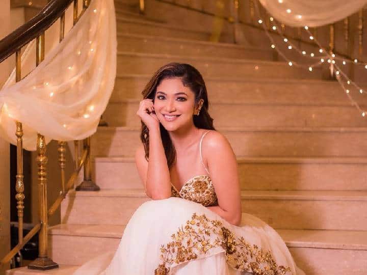 या मालिकेत रिद्धिमाने रोबोट बहूची भूमिका साकारली होती, जी लोकांना खूप आवडली होती. यानंतर रिद्धिमा अनेक मालिकांमध्ये दिसली पण त्या मालिका फारशा हिट झाल्या नाहीत.(फोटो सौजन्य :ridhimapandit/इंस्टाग्राम)
