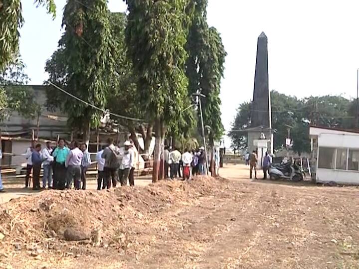 राज्यभरातून मोठ्या प्रमाणात अनुयायी येत असल्याने पिण्याच्या पाण्याची पुरेशी व्यवस्था करावी. पाणी पिण्यासाठी कागदी ग्लासची व्यवस्था करावी. अनुयायांची वाढती संख्या लक्षात घेता त्या प्रमाणात सुविधा निर्माण करण्यात याव्यात, असंही त्यांनी सांगितलं आहे.