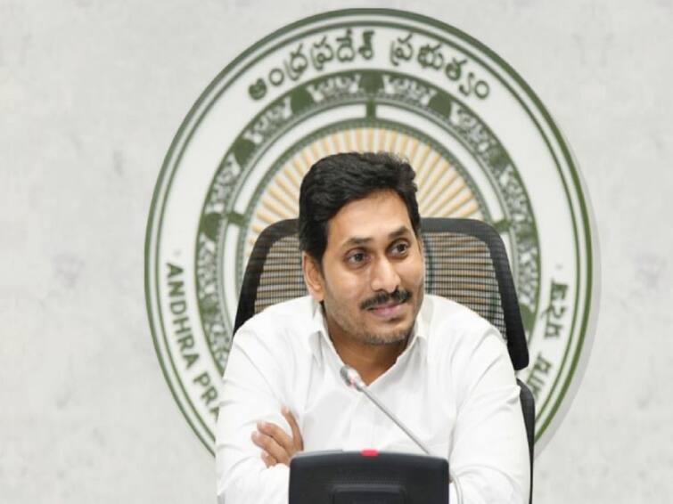 AP CM Jagan Releases Fund to Welfare Schemes Beneficiaries At Camp Office AP CM Jagan: తప్పుడు ప్రచారంపై తిట్టండి- అధికారులకు సీఎం జగన్ ఆదేశం!