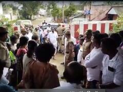 Temple Entry : பட்டியலினத்தவருக்கு கோயில் நுழைவு மறுப்பு.. கட்டுப்பாட்டை முறியடித்த எஸ்.பி, மாவட்ட ஆட்சியர்.. 3 தலைமுறைகளில் நடக்காத சம்பவம்