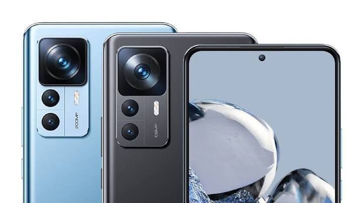 Xiaomi 12T Pro: शाओमी का यह मोबाइल 200MP कैमरा के साथ आता है. इस फोन में 6.67 इंच का एमोलेड डिस्प्ले और स्नैपड्रेगन 8+ Gen 1 चिपसेट दिया गया है. इसमें 200 मेगापिक्सल का प्राइमरी Samsung का ISOCELL HP1 सेंसर है.