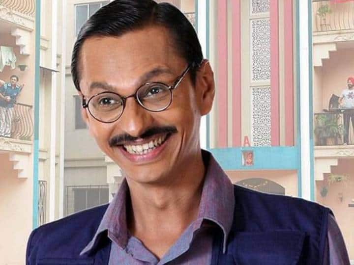 TMKOC Popatlal Aka Shyam Pathak Real Life Family: ‘तारक मेहता का उल्टा चश्मा’ में कुंवारे पोपटलाल असल जिंदगी में शादीशुदा और तीन बच्चों के पिता हैं. आइए आपको उनके बारे में बताते हैं.