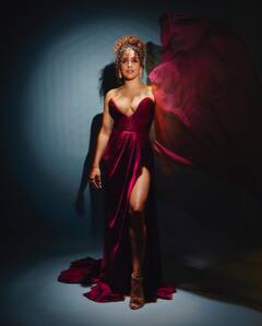 IN PICS | Sanya Malhotra Glams Up For The Red Carpet