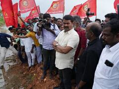 மணல் கொள்ளைக்காக திருவையாறு புறவழிச்சாலை அமைக்கப்படுகிறது - சீமான் குற்றச்சாட்டு