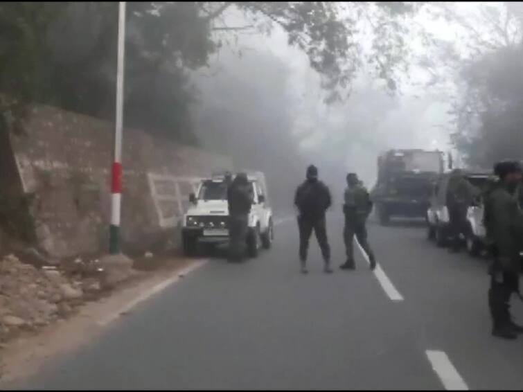 Fierce gunfight between terrorists and security forces at Jammu's Sidhra, day after terror attack averted in Udhampur Encounter in J&K: அதிகாலையில் நடந்த துப்பாக்கிச்சூடு; 4 பயங்கரவாதிகளை சுட்டு வீழ்த்திய பாதுகாப்பு படையினர்..!