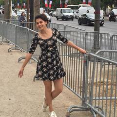 Taapsee Pannu Pics: 12 साल में इतनी बदल गई हैं तापसी पन्नू, देखिए एक्ट्रेस की अनदेखी तस्वीरें