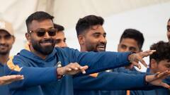 Ind vs SL: নেতৃত্বে হার্দিক, বড় দায়িত্ব সূর্যকে, শ্রীলঙ্কার বিরুদ্ধে টি-২০ সিরিজে কারা সুযোগ পেলেন?