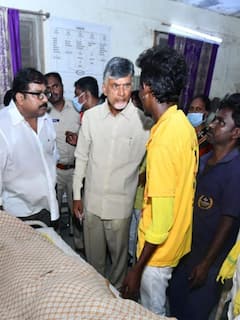 చంద్రబాబు సభలో అపశృతి - 8 మంది కార్యకర్తల మృతి