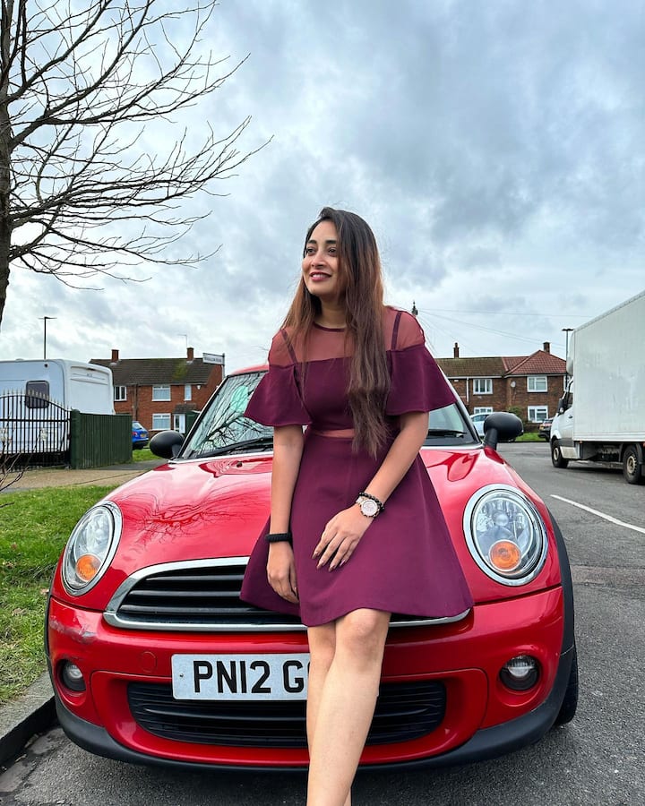 పలు టీవీ షోలతో పాటు సినిమాల్లోనూ కనిపించింది. Photo Credit: Bhanu Shree/Instagram