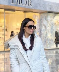 Surbhi Jyoti Pics: एक बार फिर विंटर लुक से सुरभि ज्योति ने ढाया कहर, आपने किया है ये लुक ट्राई?