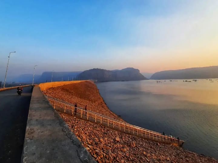 New Year 2023: On the new year, see the paradise among the litigants in Kaimur, now you can enjoy boating in Durgavati reservoir ann New Year 2023: नए साल पर कैमूर में वादियों के बीच करें जन्नत का दीदार, दुर्गावती जलाशय में अब ले सकते बोटिंग का मजा