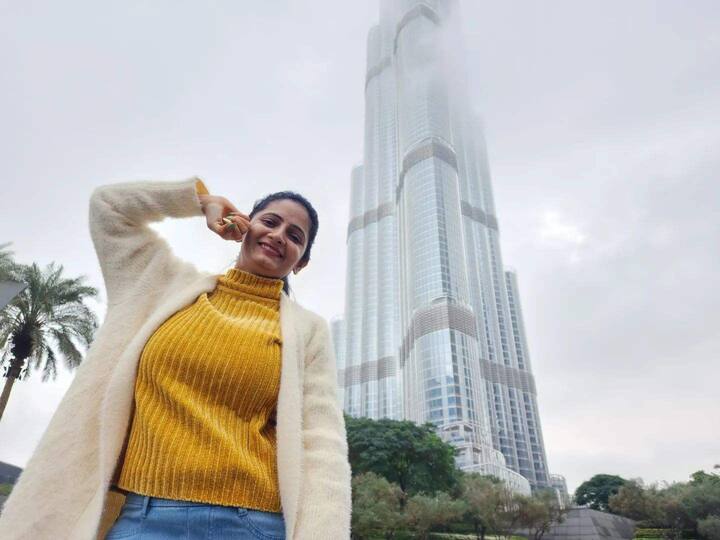 ప్రస్తుతం వీరిద్దరు దుబాయ్ లో వేకేషన్ ఎంజాయ్ చేస్తున్నారు. Photo Credit: Rocking Rakesh/Instagram