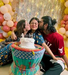 Falaq Naaz के लाडले हैं भाई शीज़ान ख़ान, तुनिषा शर्मा पर एक्ट्रेस छिड़कती थीं जान...ये तस्वीरें हैं इनके मज़बूत रिश्ते का सबूत