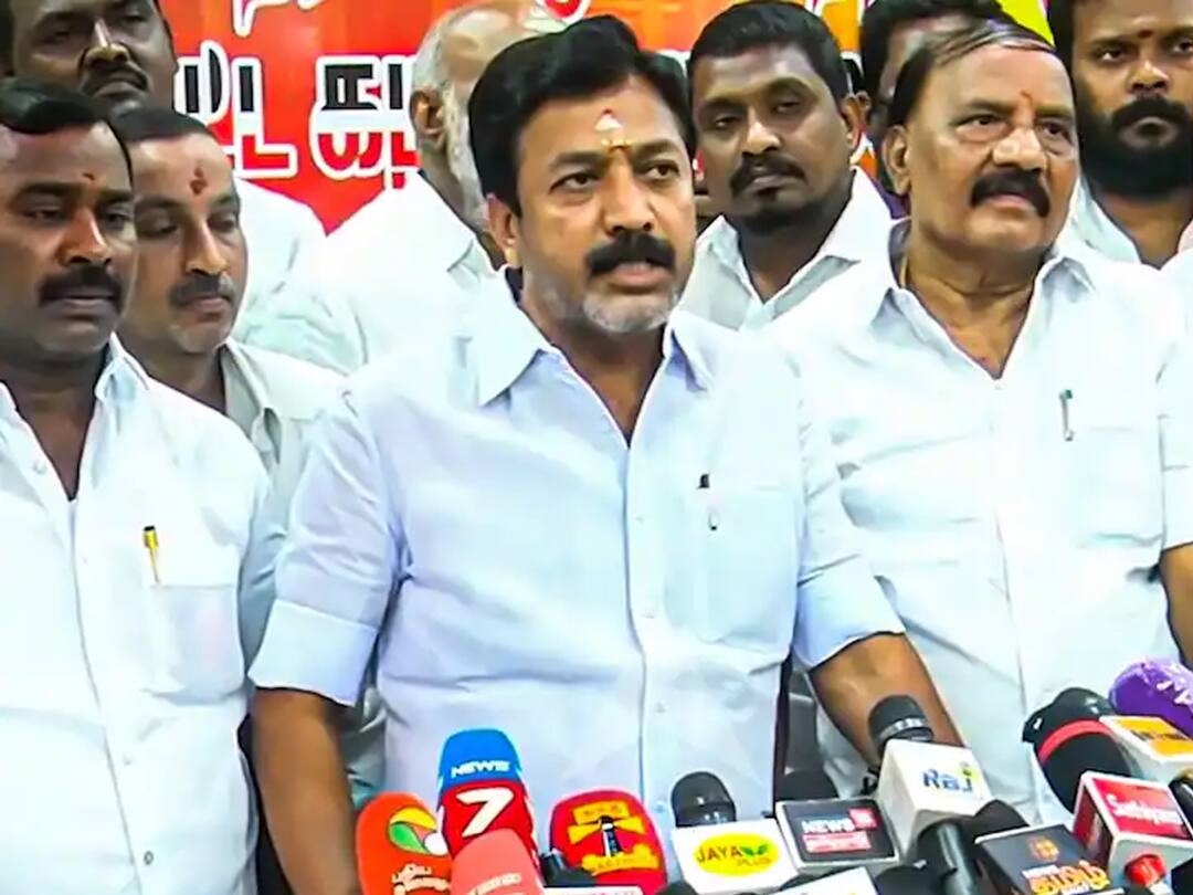 திமுகவில் டம்மி பீசாக உள்ள பொன்முடிக்கு தன்னை பற்றி பேச எந்த தகுதியும் இல்லை -  சி.வி.சண்முகம் காட்டம்