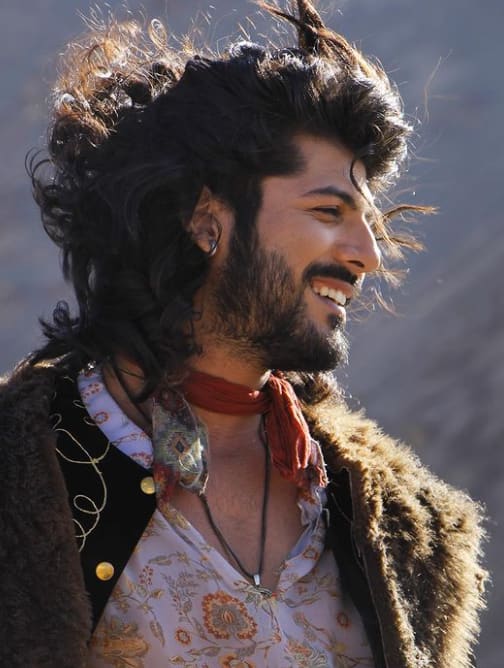 तुनिषाला आत्महत्येस प्रवृत्त केल्याचा आरोप शिझान खानवर लावण्यात आला होता.