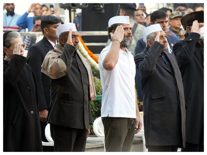 December 28 marks the 138th Foundation Day of the Indian National Congress. Party president Mallikarjun Kharge unfurled the Congress flag at the AICC headquarters in the presence of former party chiefs Sonia Gandhi, Rahul Gandhi, top party leaders and workers on Wednesday. (Image: PTI)