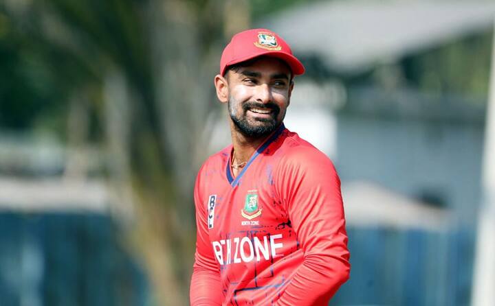 যে মরসুমে রানের নিরিখে তিনি পিছনে ফেলে দিয়েছেন বিরাট কোহলি (Virat Kohli), রোহিত শর্মা (Rohit Sharma), ডেভিড ওয়ার্নার (David Warner), জো রুট (Joe Root), স্টিভ স্মিথের (Steve Smith) মতো মহাতারকাদের।