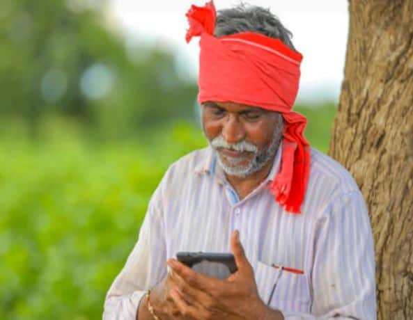 PM Kisan सन्मान निधी योजनेचा लाभ घेणाऱ्या शेतकऱ्यांची संख्या कमी होताना दिसत आहे. कारण हजारो शेतकऱ्यांनी आपली ई-केवायसी पूर्ण केलेली नाही.