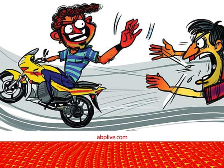 Protection device for two wheeler check the details know how to use theft alarm in your bike Bike Tips: चोरी होने से बचानी है बाइक तो कर लें ये काम, सिस्टम ऐसा कि चोर भी हो जाएंगे हैरान