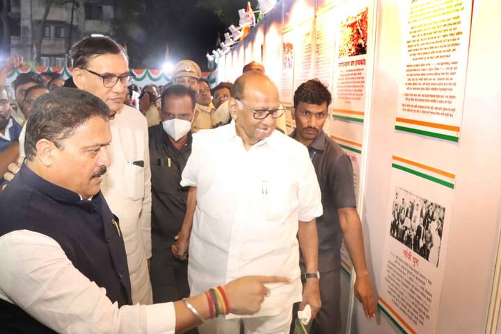 आज काँग्रेसचा 138 वा स्थापना दिवस आहे. या दिनानिमित्त देशभरात काँग्रेस पक्षाच्या वतीनं विविध कार्यक्रमांचं आयोजन केलं होतं. स्थापना दिनानिमित्त पुणे काँग्रेसच्या वतीनं देखील कार्यक्रमाचे आयोजन केलं होतं