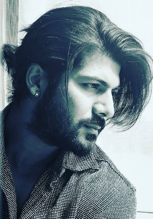 तुनिषा शर्मा आत्महत्येप्रकरणी पोलीस शिझान खानची सतत चौकशी करत आहेत.
