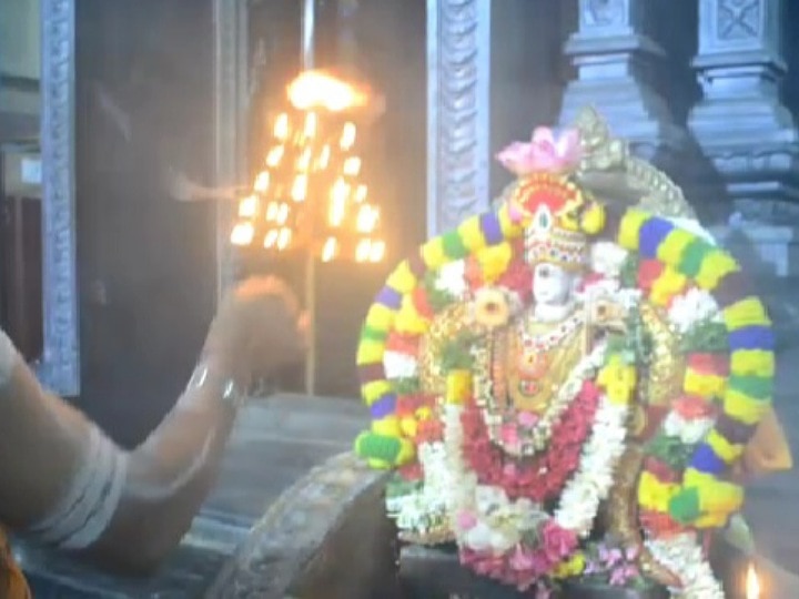 கருர்: ஸ்ரீ அபய பிரதான ரங்கநாதர் சுவாமி ஆலயத்தில் வைகுண்ட ஏகாதி  6ஆம் நாள் நிகழ்ச்சி