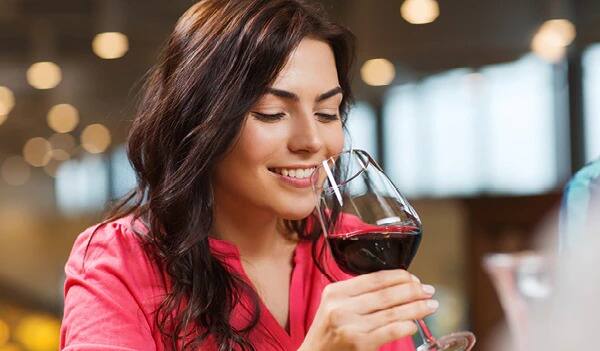 Red Wine Benefits: Is drinking red wine really beneficial for health, know the whole truth here Red Wine Benefits : ਕੀ ਸੱਚਮੁੱਚ ਰੈੱਡ ਵਾਈਨ ਪੀਣਾ ਹੁੰਦਾ ਸਿਹਤ ਲਈ ਫਾਇਦੇਮੰਦ, ਇੱਥੇ ਜਾਣੋ ਪੂਰੀ ਸੱਚਾਈ