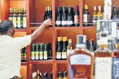 Theka Word : ਸ਼ਰਾਬ ਦੀ ਦੁਕਾਨ ਦਾ ਨਾਂ ਕਿਵੇਂ ਪਿਆ 'ਠੇਕਾ' ?... ਬਹੁਤ ਘੱਟ ਲੋਕ ਜਾਣਦੇ ਹਨ ਕਿ ਇਸ ਦਾ ਕਾਰਨ