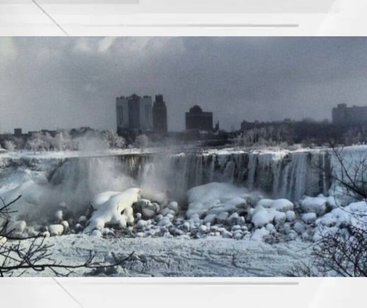 नायगारा धबधबा (Niagara Falls) जगभरातील सर्वात मोठा आहे. हा धबधबा कोट्यवधी पर्यटकांचे आकर्षण आहे. नायगारा धबधबा अमेरिकेतील नायगारा नदीवर असून अमेरिका आणि कॅनडा ह्या देशांच्या हद्दीवर आहे.