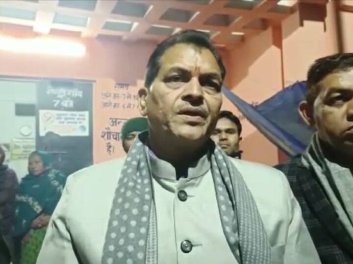 Haridwar Uttarakhand cold wave Urban Development Minister Premchand Aggarwal inspected night shelters ANN Haridwar News: कड़कड़ाती ठंड के बीच रैन बसेरों का निरीक्षण करने पहुंचे मंत्री, अधिकारियों को दिए ये निर्देश