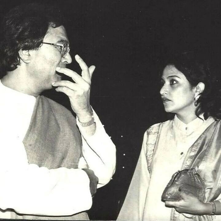 राजेश खन्ना को पहला प्यार अंजू महेंद्रू थीं. दोनों काफी वक्त तक रिश्ते में रहे लेकिन फिर अचानक उनका ब्रेकअप हो गया.