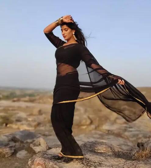 તમામ તસવીરો ઇન્સ્ટાગ્રામ પરથી લેવામાં આવી છે.