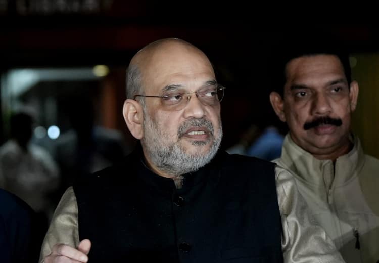 'Security of country's borders is not pillar or fencing but...', said Amit Shah on the launch of BSF's watchdog ap 'देश की सीमाओं की सुरक्षा पिलर या फेंसिंग नहीं बल्कि...', BSF के प्रहरी एप के लोकार्पण पर बोले अमित शाह