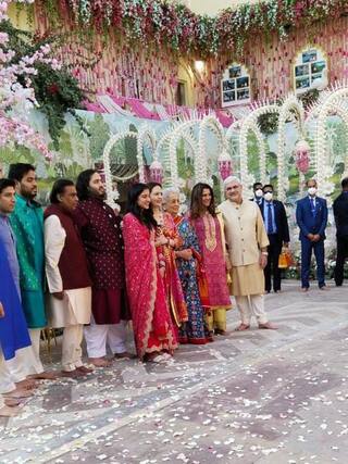 Roka Inside Pics: અનંત અંબાણી અને રાધિકા મર્ચન્ટની રોકા સેરેમનીની ઇનસાઇડ તસવીરો આવી સામે, જુઓ અહીં.....