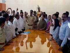 मुंबई महापालिकेतील पक्ष कार्यालयावरुन ठाकरे आणि शिंदे गट आमनेसामने, तूर्तास कार्यालयाची किल्ली पेचात पडलेल्या प्रशासनाकडे