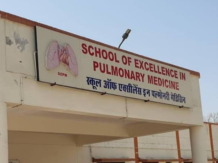 MP School of Excellence in Pulmonary Medicine ICU Corona Jabalpur ANN MP Corona Update: कोरोना से लड़ने के लिए इस अस्पताल में हर बेड होगा आईसीयू, जबलपुर में अब 260 इमरजेंसी बेड उपलब्ध