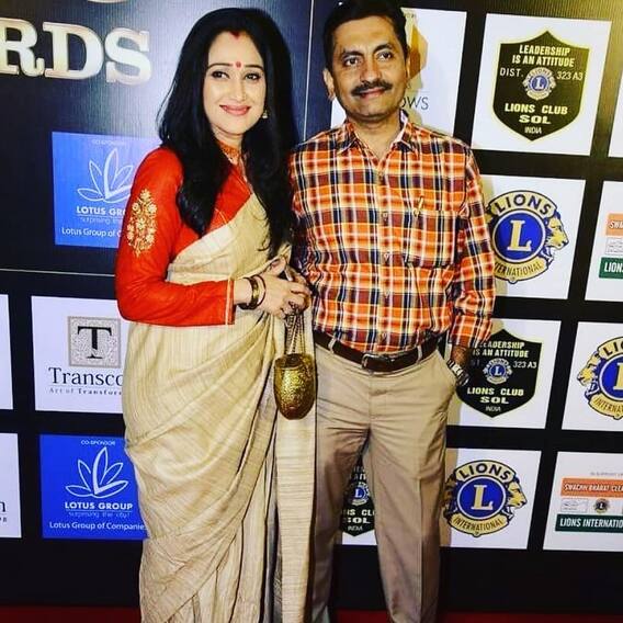 TMKOC: ‘जेठालाल’ से ‘दयाबेन’ तक, ये हैं ‘तारक मेहता’ के किरदारों के रियल लाइफ पार्टनर्स, किसी की पत्नी हैं राइटर तो कोई है अकाउंटेंट TMKOC: ‘जेठालाल’ से ‘दयाबेन’ तक, ये हैं ‘तारक मेहता’ के किरदारों के रियल लाइफ पार्टनर्स, किसी की पत्नी हैं राइटर तो कोई है अकाउंटेंट