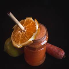 Carrot Juice: हिवाळ्यात गाजराचा रस पिणे सुरू करा, शाहरुख खानप्रमाणे निरोगी आणि तंदुरुस्त रहा!