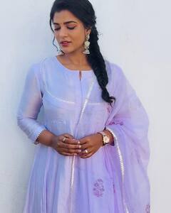 Aishwarya Rajesh Photos: కూల్ గా క్యూట్ గా కనిపిస్తోన్న ఐశ్వర్య రాజేష్