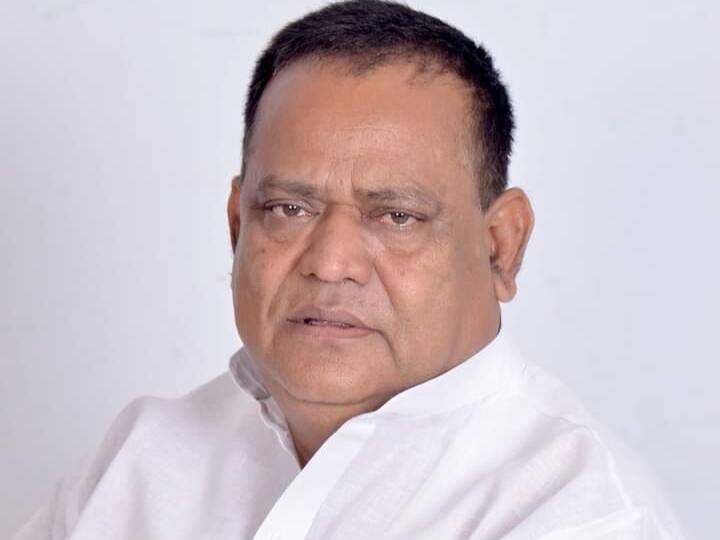 Rajasthan: सचिन पायलट के पक्ष में बोलने की 'खिलाड़ी' को मिली सजा? बैरवा बोले- आलाकमान तैयार कर रहा लिस्ट Jaipur Khiladi Lal is being punished for supporting the pilot Bairwa said high command making list of eligible people Rajasthan: सचिन पायलट के पक्ष में बोलने की 'खिलाड़ी' को मिली सजा? बैरवा बोले- आलाकमान तैयार कर रहा लिस्ट