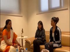 In Pics : క్రీడాకారిణిలు నిఖత్ జరీన్, ఇషా సింగ్‌ లను అభినందించిన ఎమ్మెల్సీ కల్వకుంట్ల కవిత