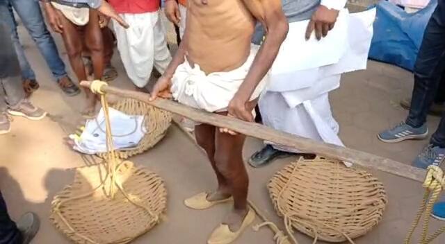 इस वजह से पण्डो जनजाति के लोगों को शासन की विभिन्न योजनाओं का लाभ बेहतर तरीके से नहीं मिल रहा है. जाति प्रमाण पत्र में सरलीकरण किए जाने के बाद भी इनको लाभ नहीं मिल पा रहा है. जिससे ये परेशान हैं.