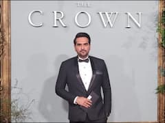 'रोमांटिक सीन्स में मेरी हेल्प की' पाकिस्तानी एक्टर ने 'द क्राउन' एक्ट्रेस को एक्ट्रेस को लेकर कर ही दिया खुलासा