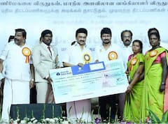 மகளிர் சுயஉதவிக் குழுக்களுக்கு ரூ.2.5 ஆயிரம் கோடி கடன்; மணிமேகலை, வங்கியாளர் விருதுகள் வழங்கிய முதல்வர்..!