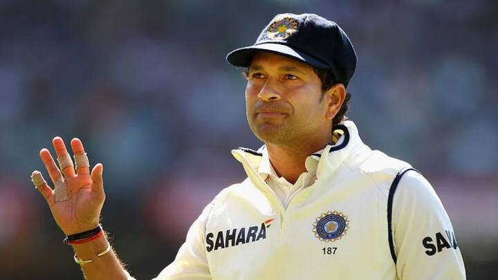 নিজের প্রথম ১০০টি টেস্টে সর্বাধিক ৫৭.৯৭ গড়ে রান করেছেন সচিন।