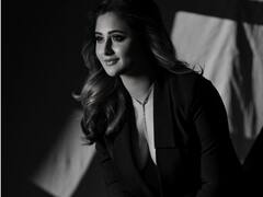 Rashmi Desai Pics: ओपन कोट पहन रश्मि देसाई देसाई ने दिए ऐसे पोज़, तस्वीरों से नज़र हटाना होगा मुश्किल