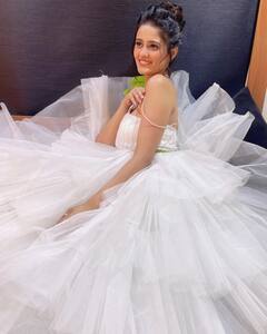 Rupali Ganguly से Ayesha Singh तक..इन टीवी  एक्ट्रेस की उम्र जान हैरान रह जाएंगे आप